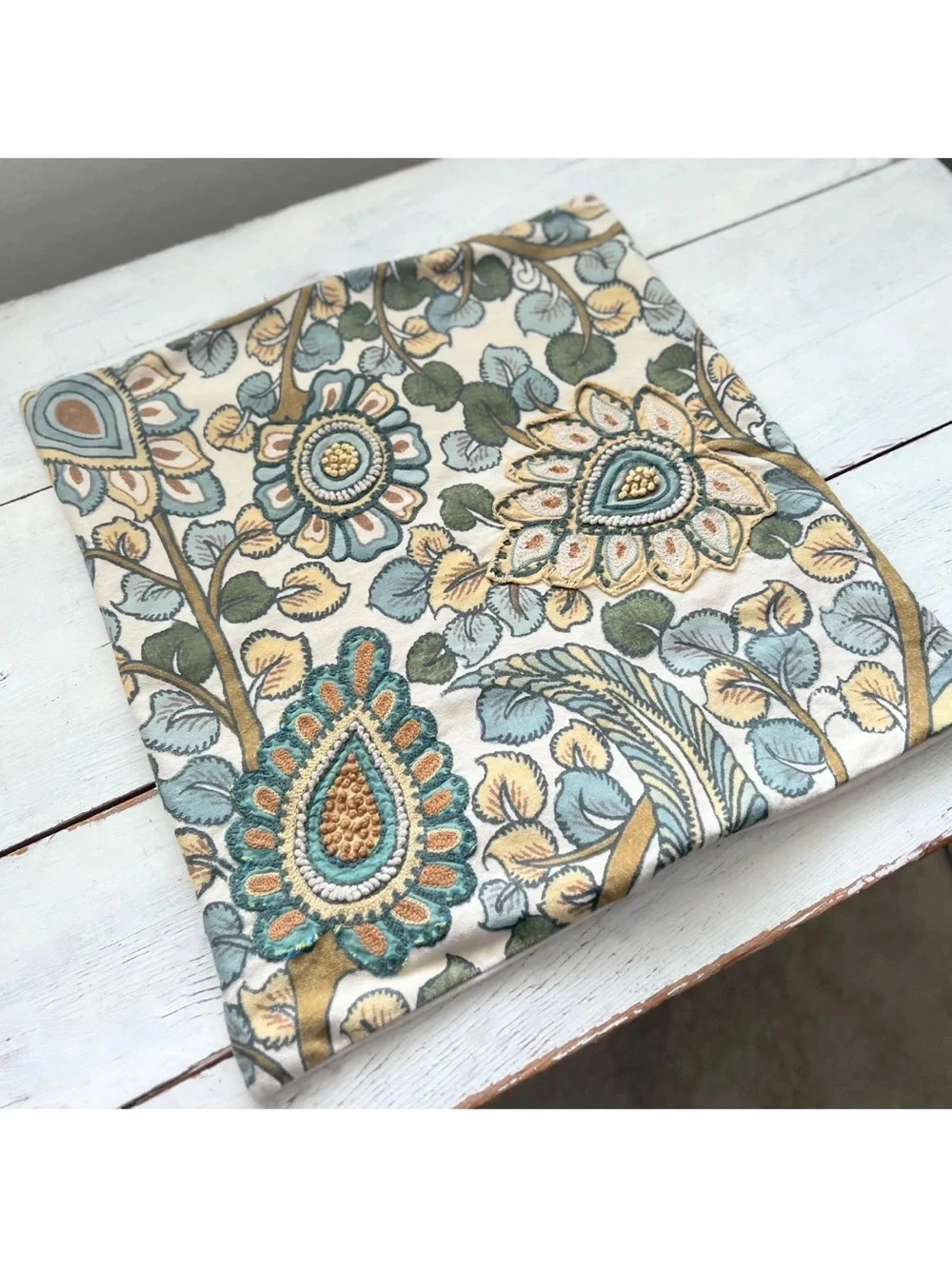 1 Pottery Barn Floral Crewel EMBROIDERED 20